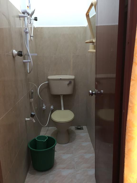 Yaarl Holiday Inn Jaffna Exterior foto